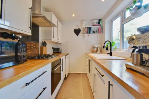 2 bedroom house to rent