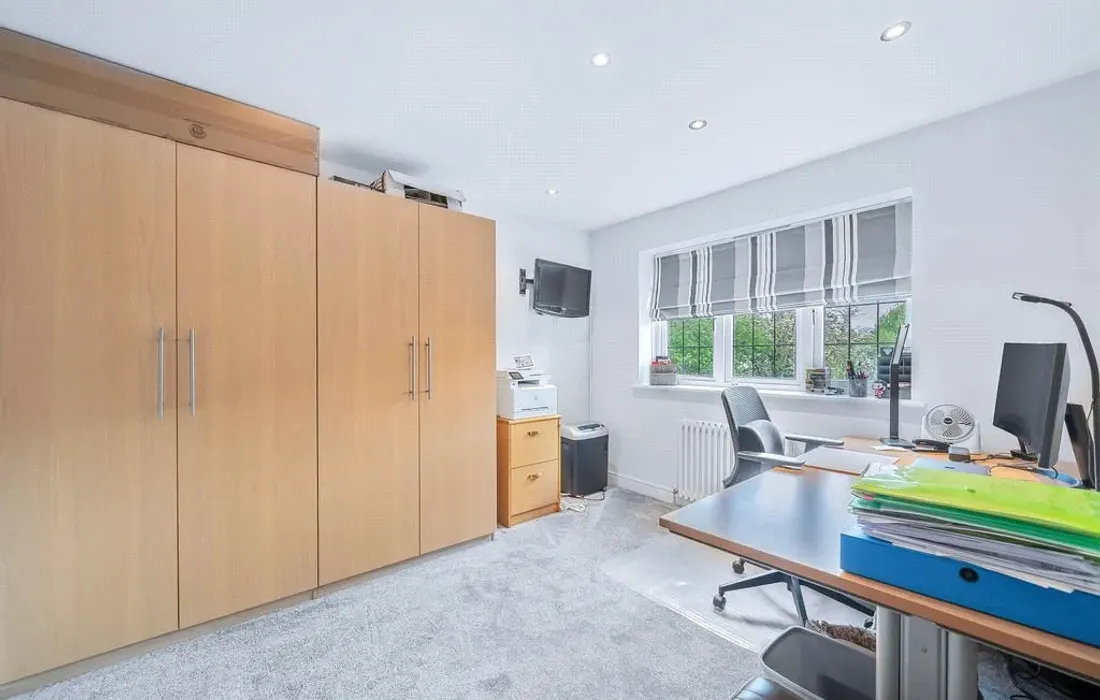 5 bedroom house for sale