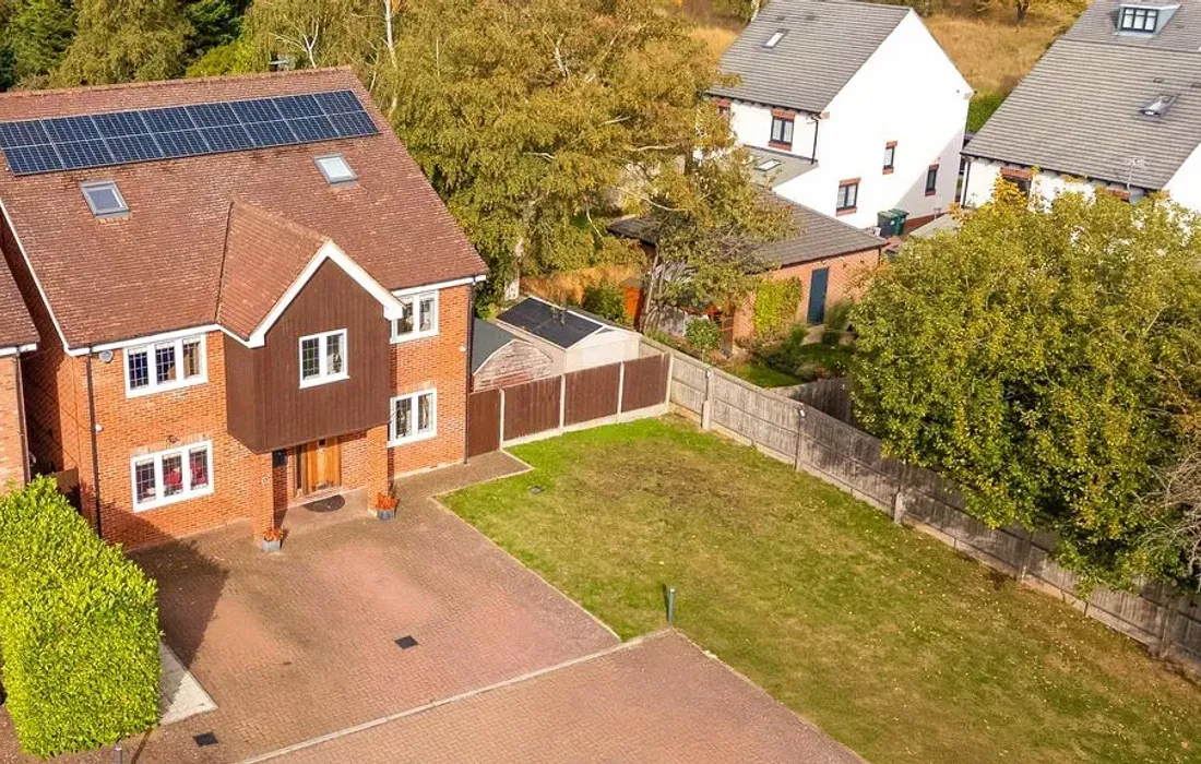 5 bedroom house for sale