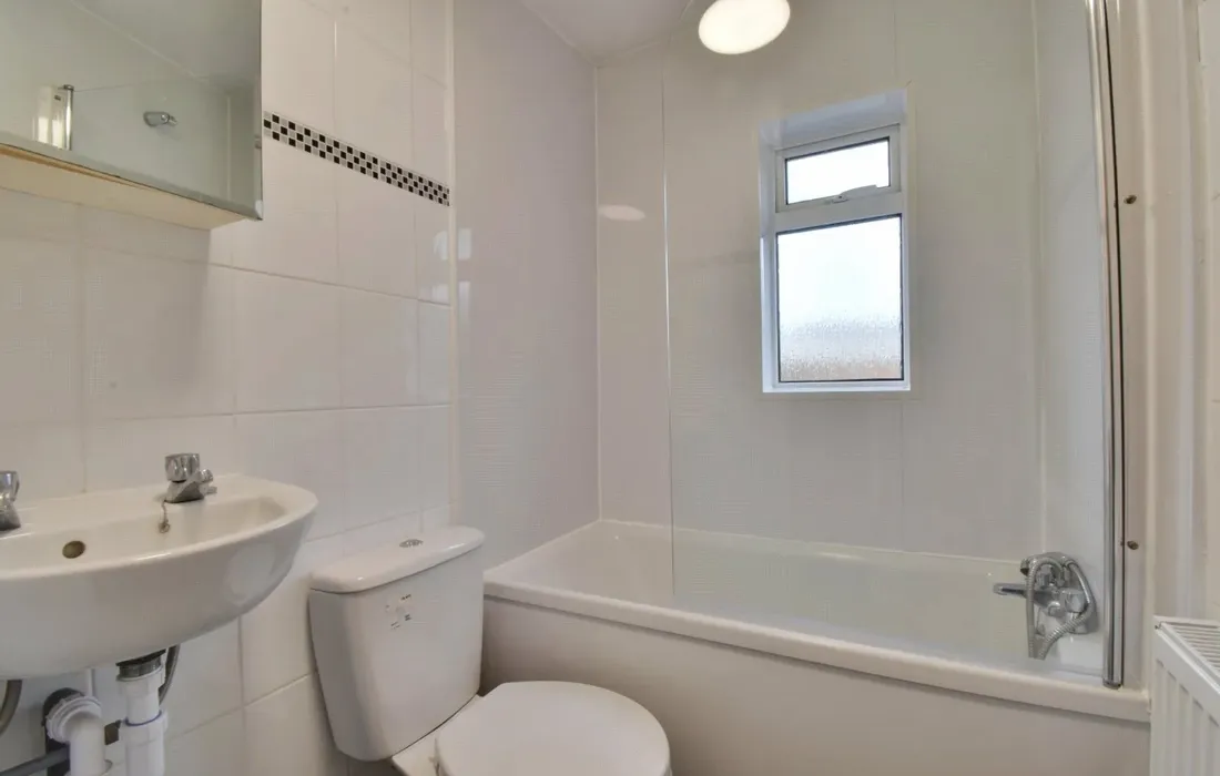 2 bedroom house for sale