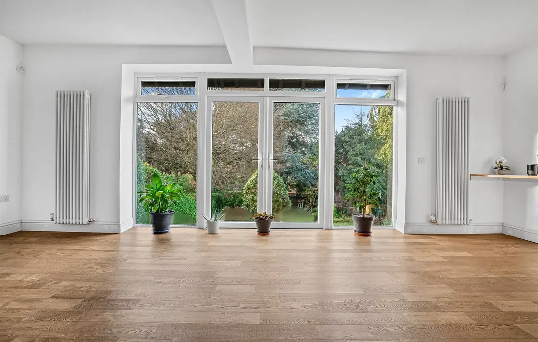 3 bedroom bungalow for sale