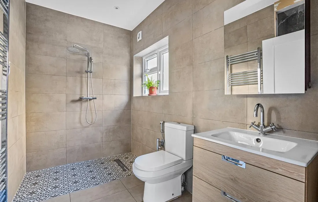 3 bedroom bungalow for sale