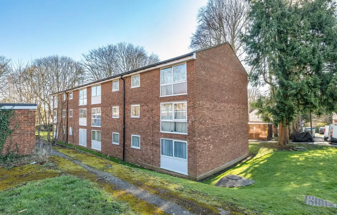 2 bedroom apartment for sale