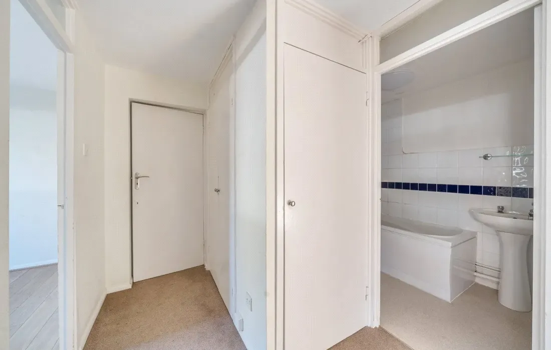 2 bedroom apartment for sale