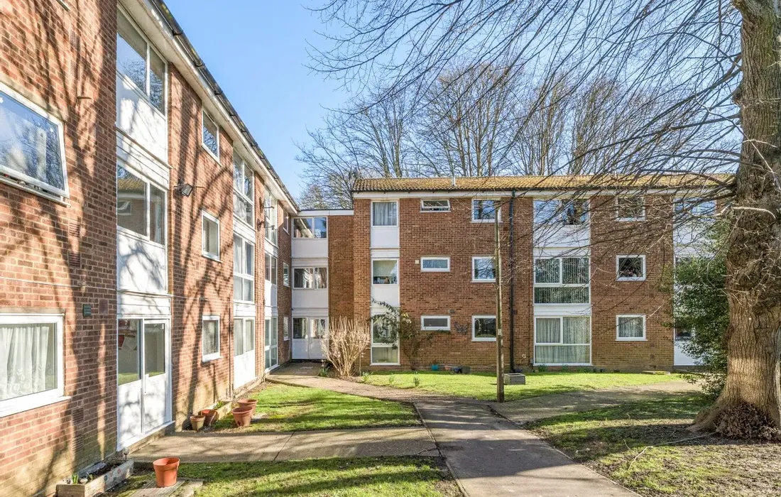 2 bedroom apartment for sale