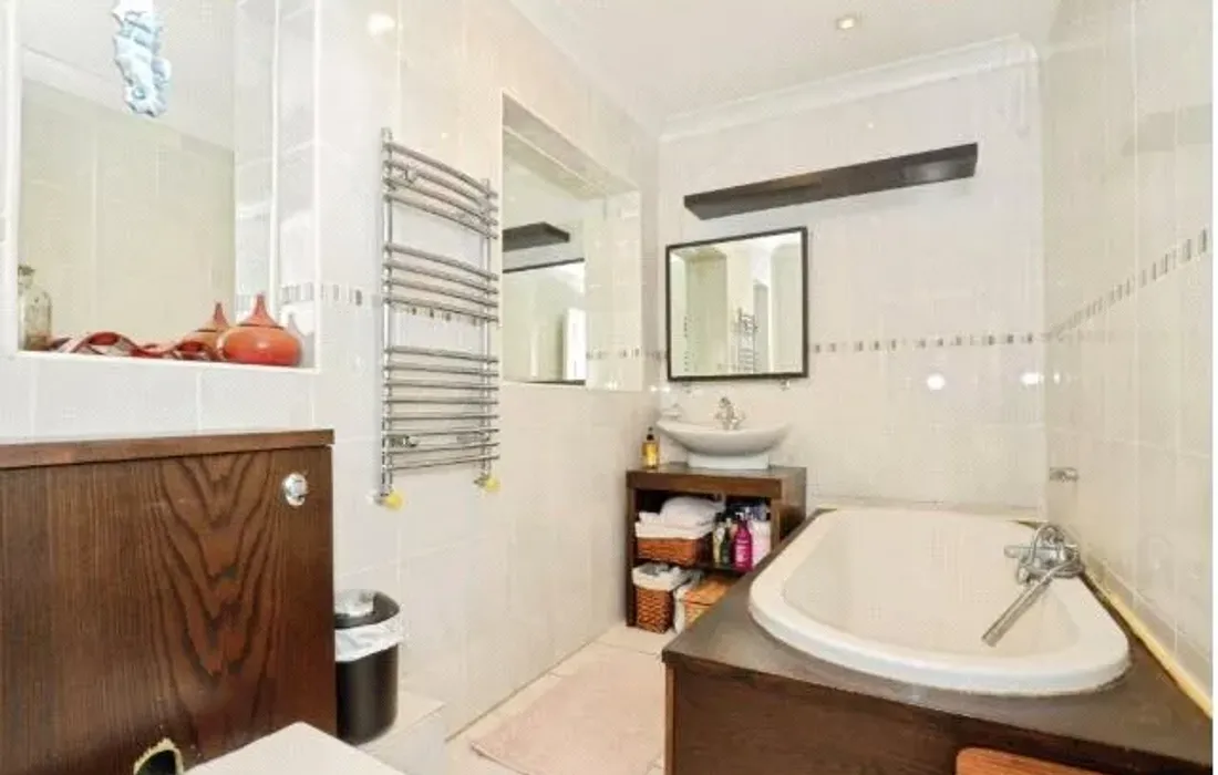5 bedroom house for sale