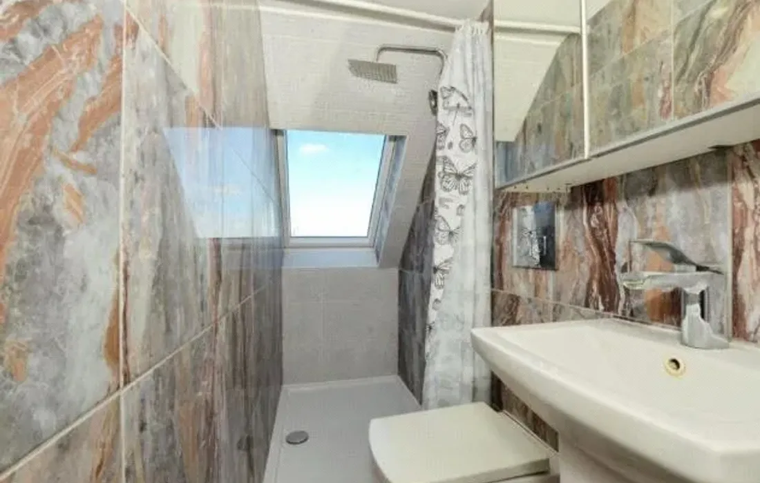 5 bedroom house for sale