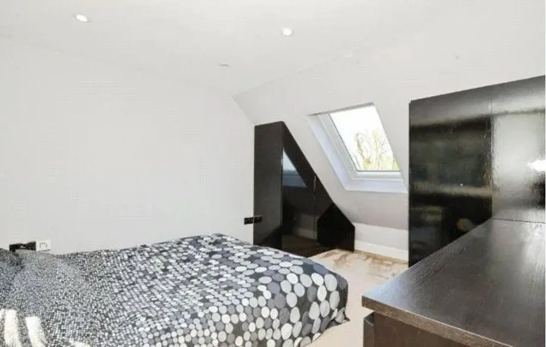 5 bedroom house for sale