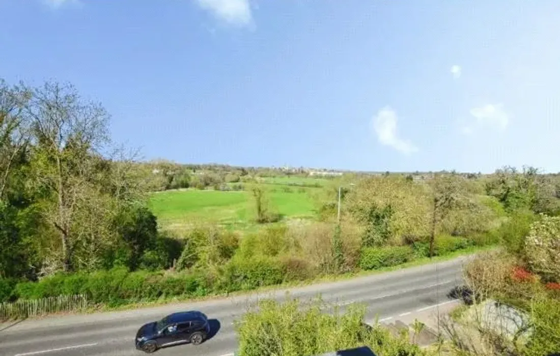 5 bedroom house for sale