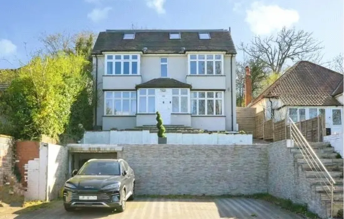 5 bedroom house for sale