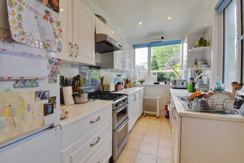 2 bedroom house to rent