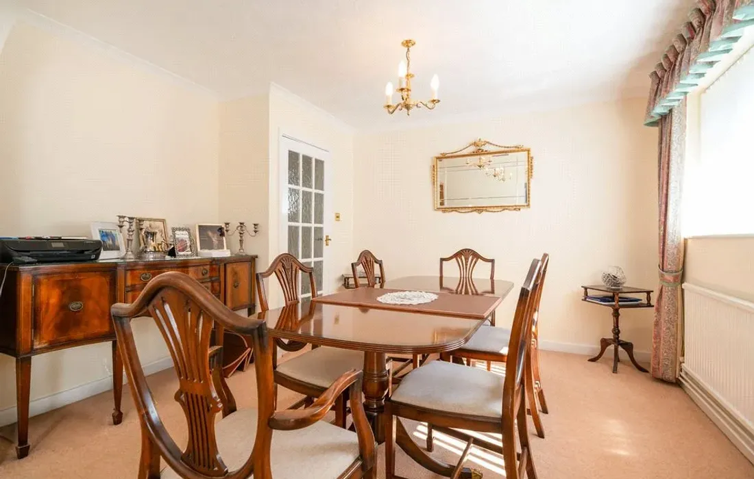 2 bedroom bungalow for sale