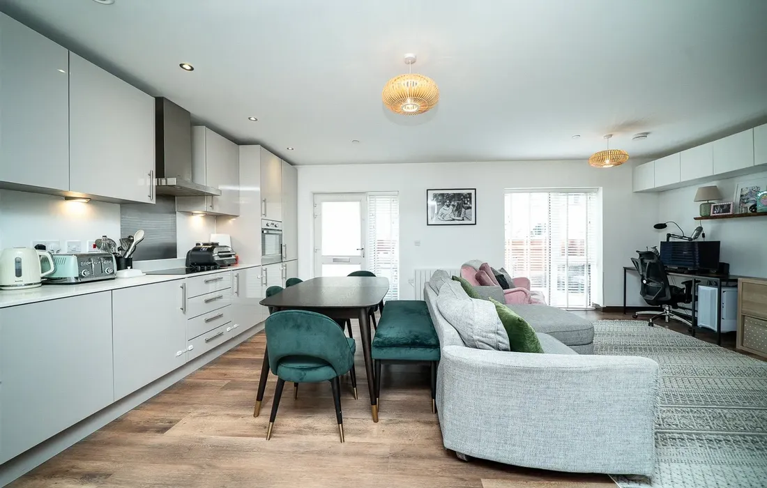 2 bedroom apartment for sale