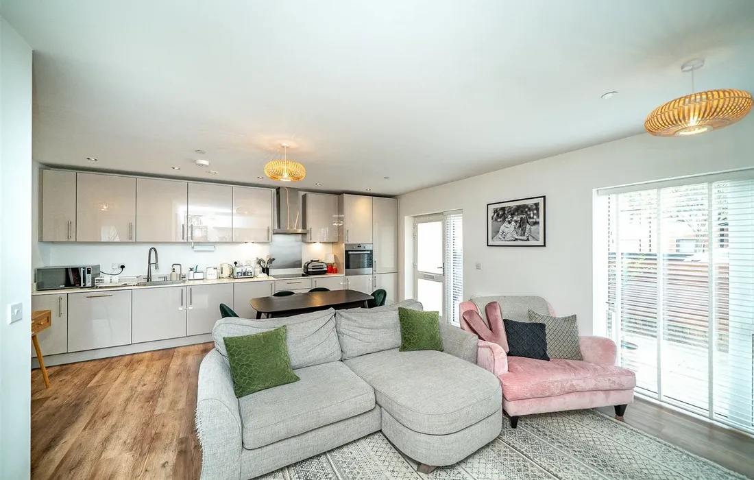 2 bedroom apartment for sale