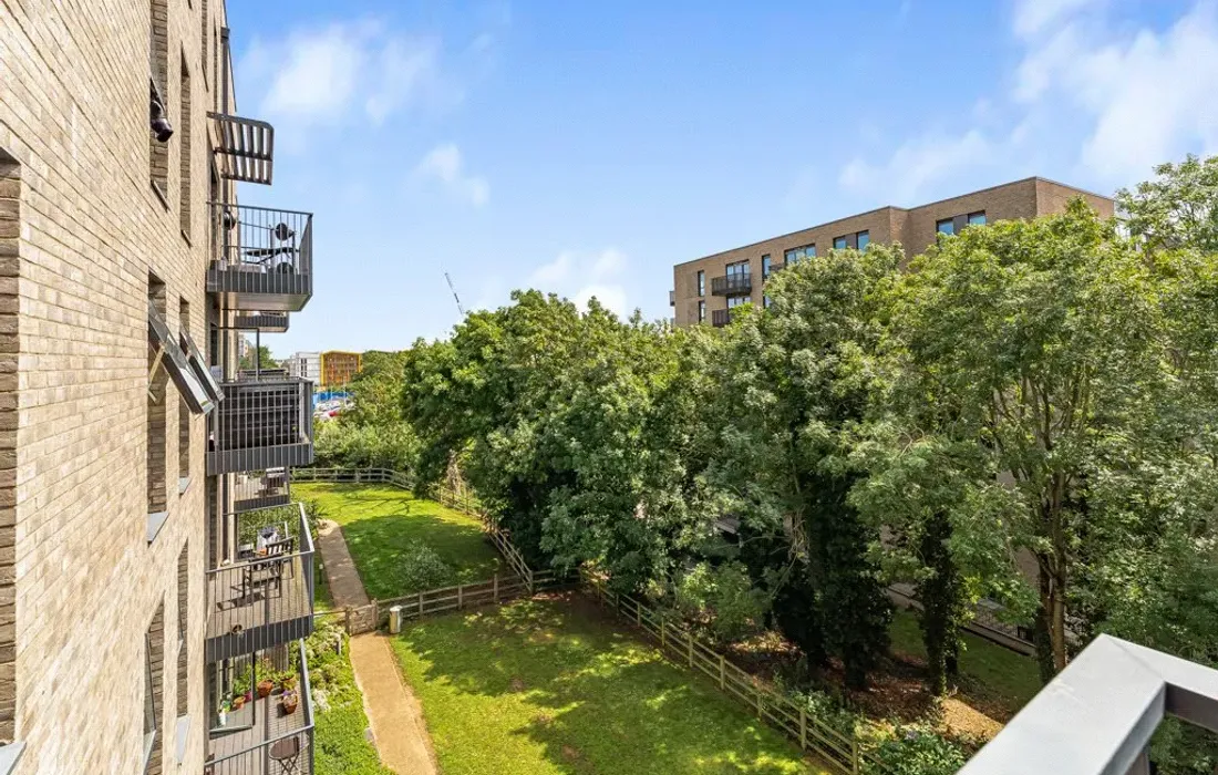 2 bedroom apartment for sale