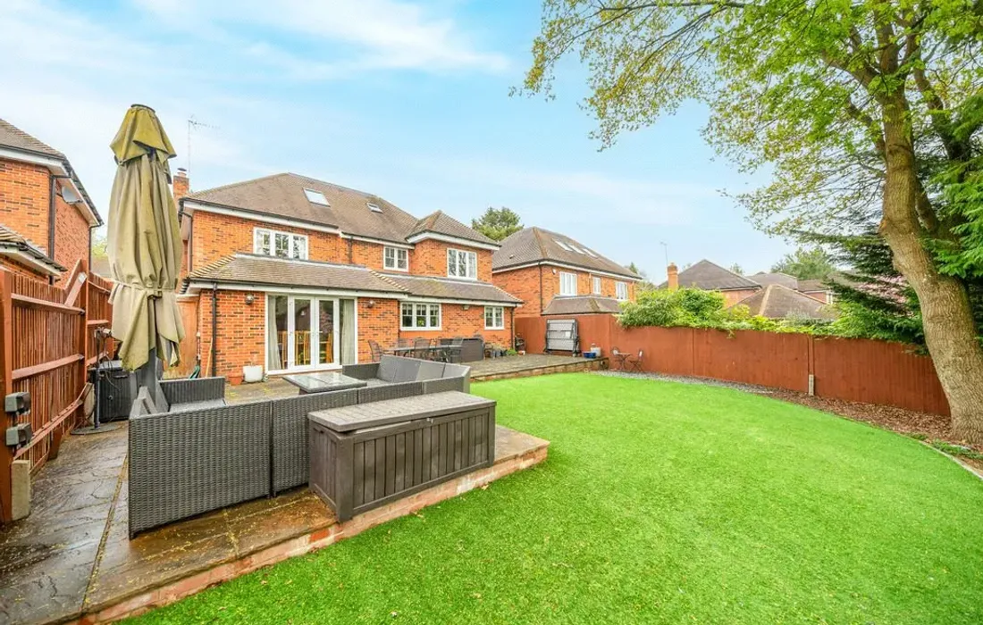 5 bedroom house for sale