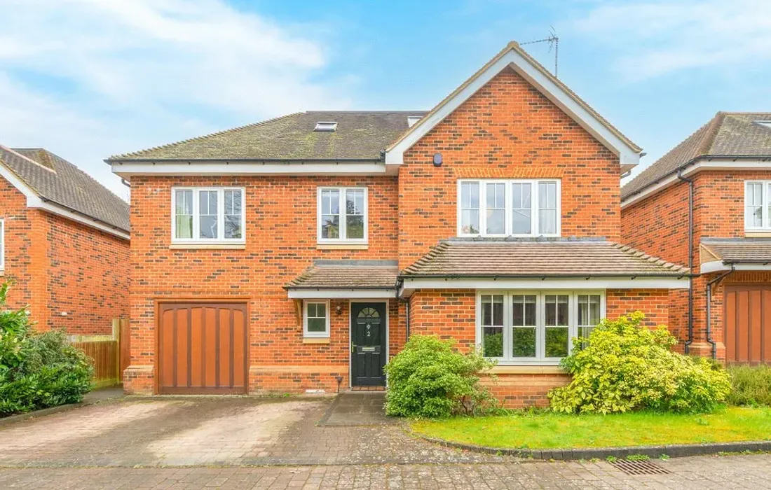 5 bedroom house for sale