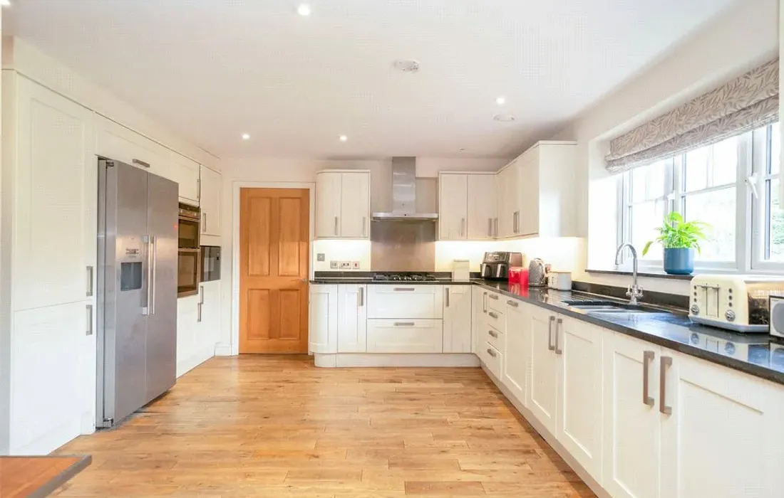 5 bedroom house for sale