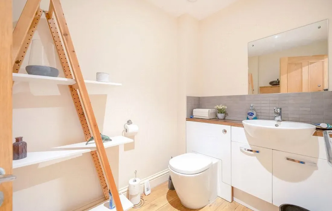 5 bedroom house for sale