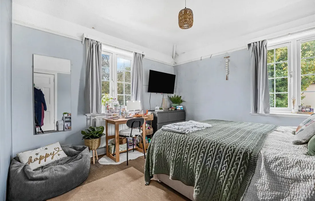 5 bedroom house for sale