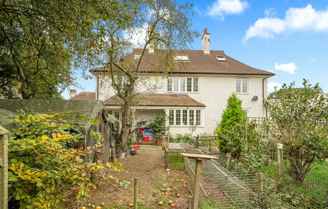 5 bedroom house for sale