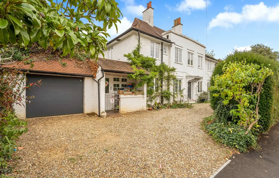 5 bedroom house for sale