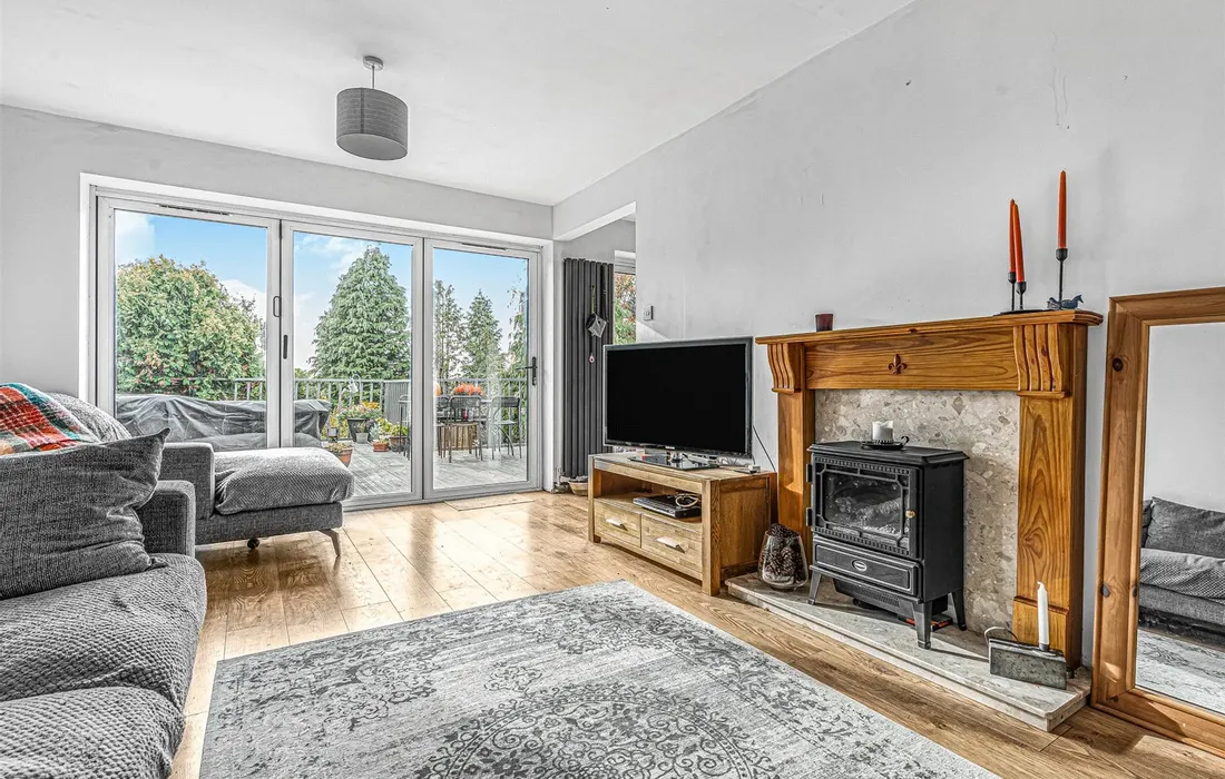 4 bedroom bungalow for sale