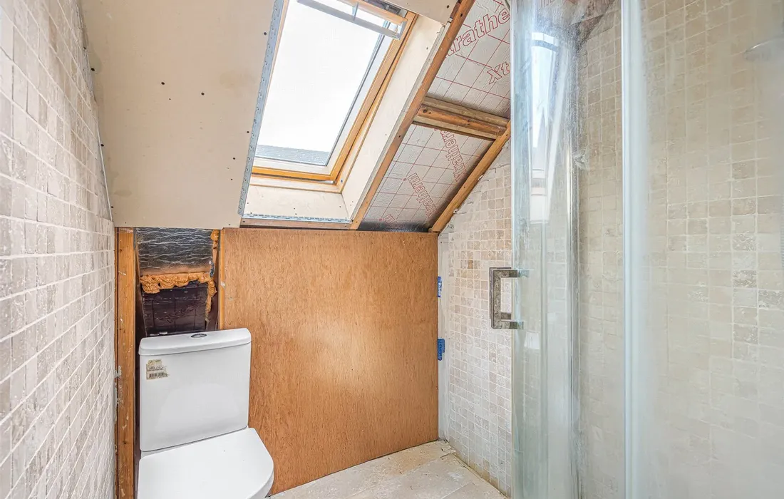 4 bedroom bungalow for sale