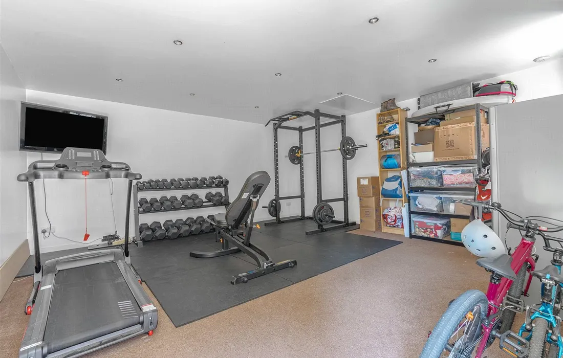 4 bedroom house for sale