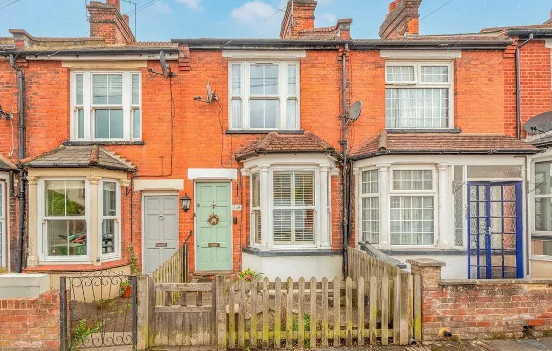 2 bedroom house for sale