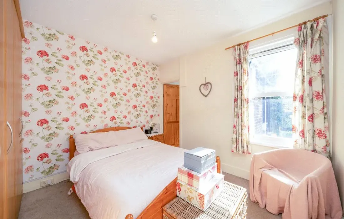 2 bedroom house for sale