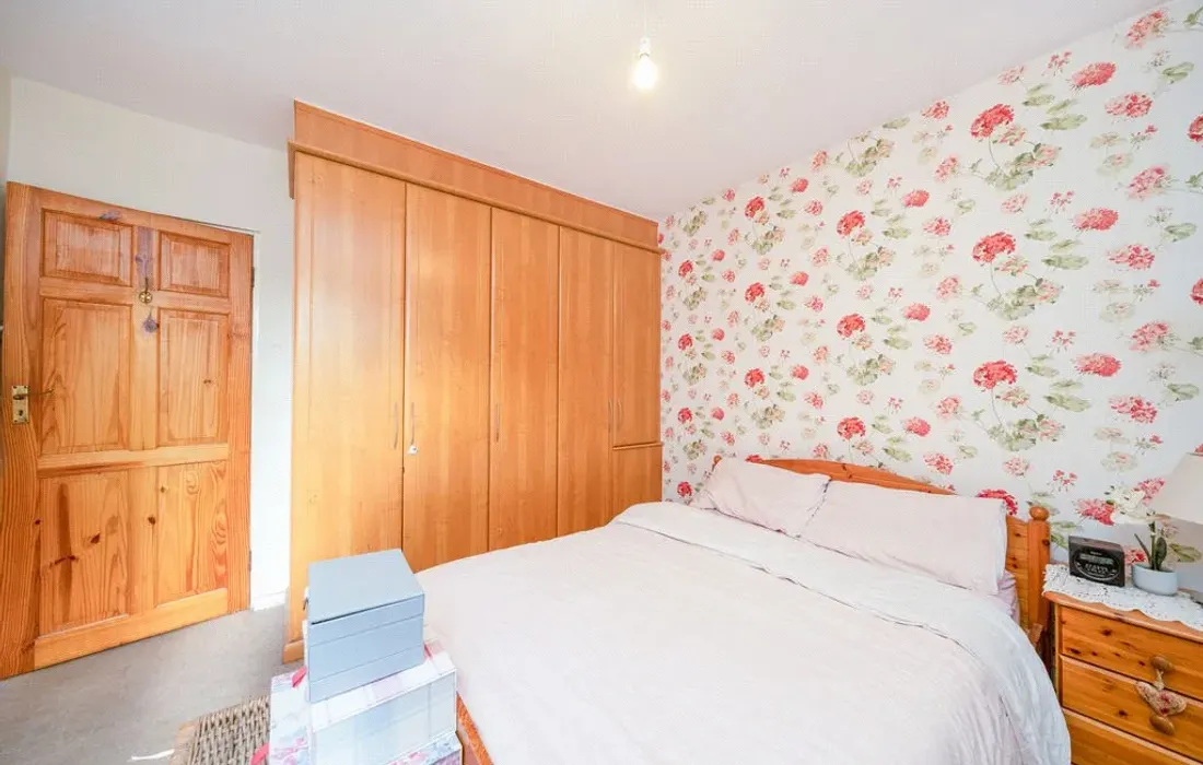 2 bedroom house for sale