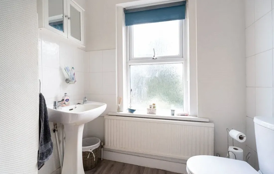 2 bedroom house for sale