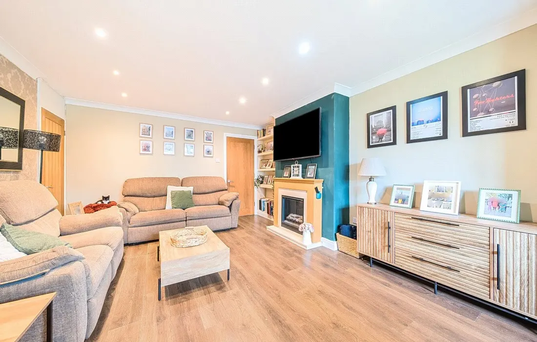 5 bedroom house for sale