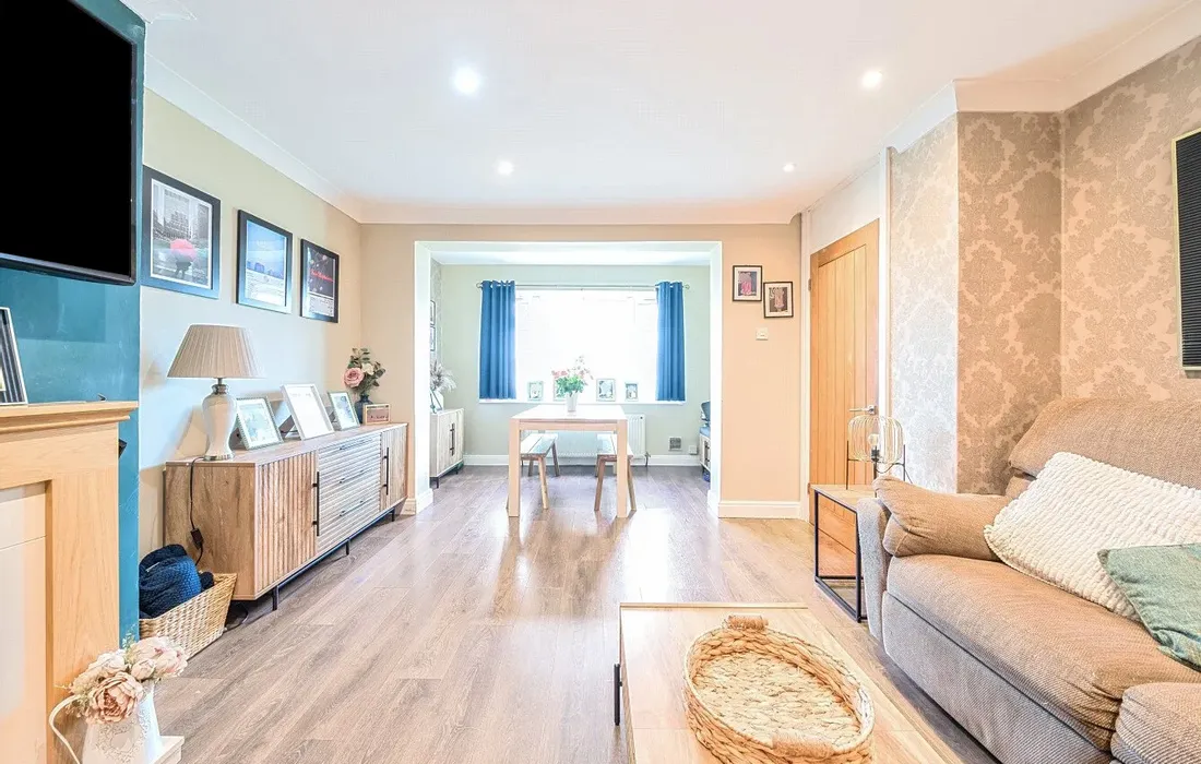 5 bedroom house for sale
