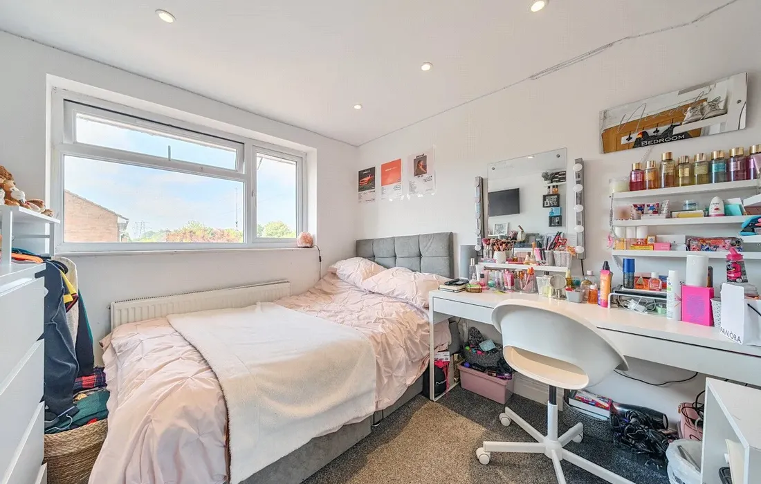 5 bedroom house for sale