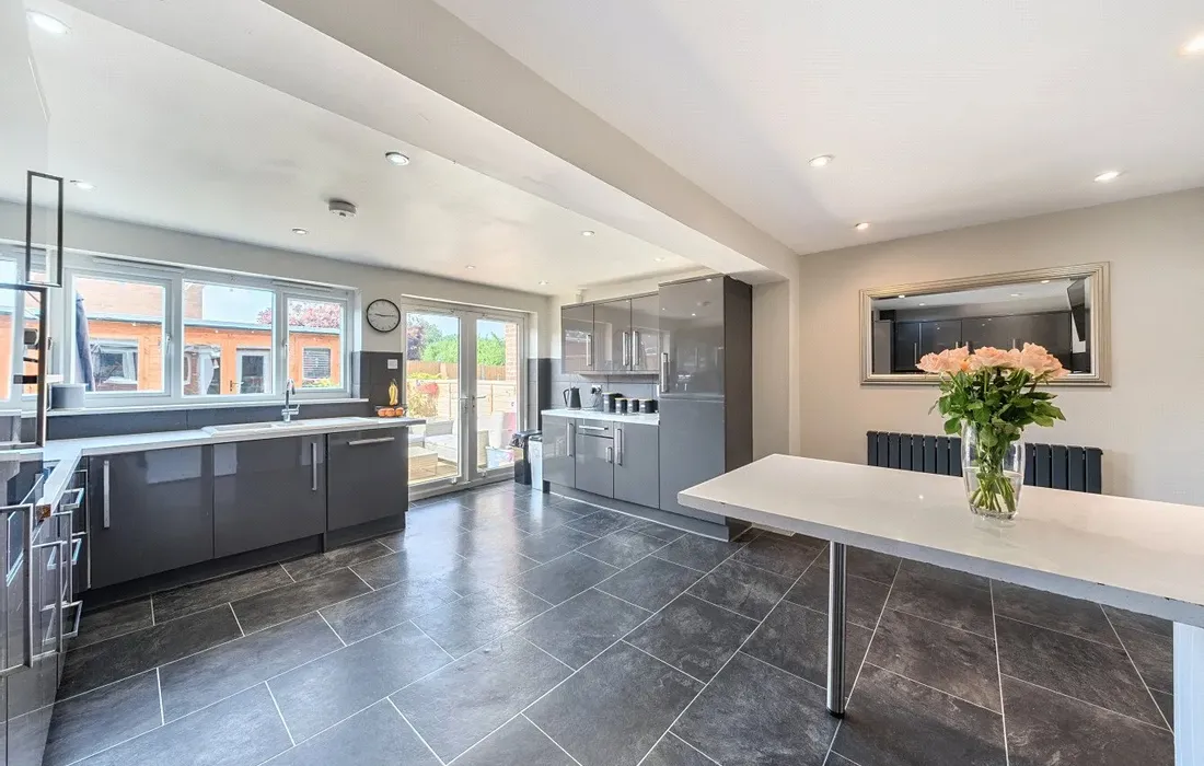 5 bedroom house for sale