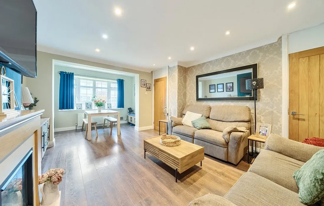 5 bedroom house for sale