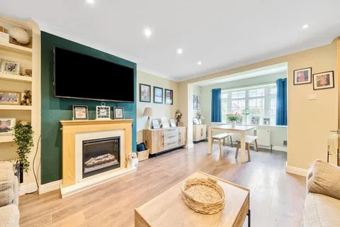 5 bedroom house for sale