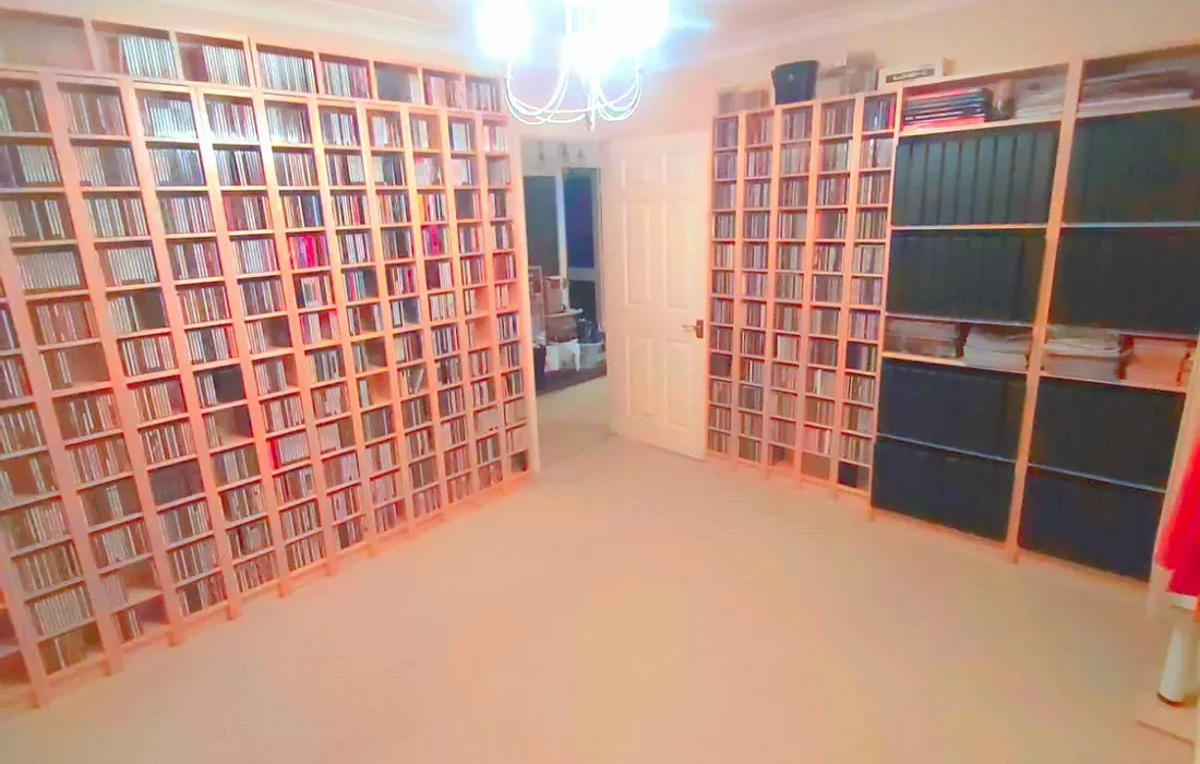 2 bedroom maisonette for sale