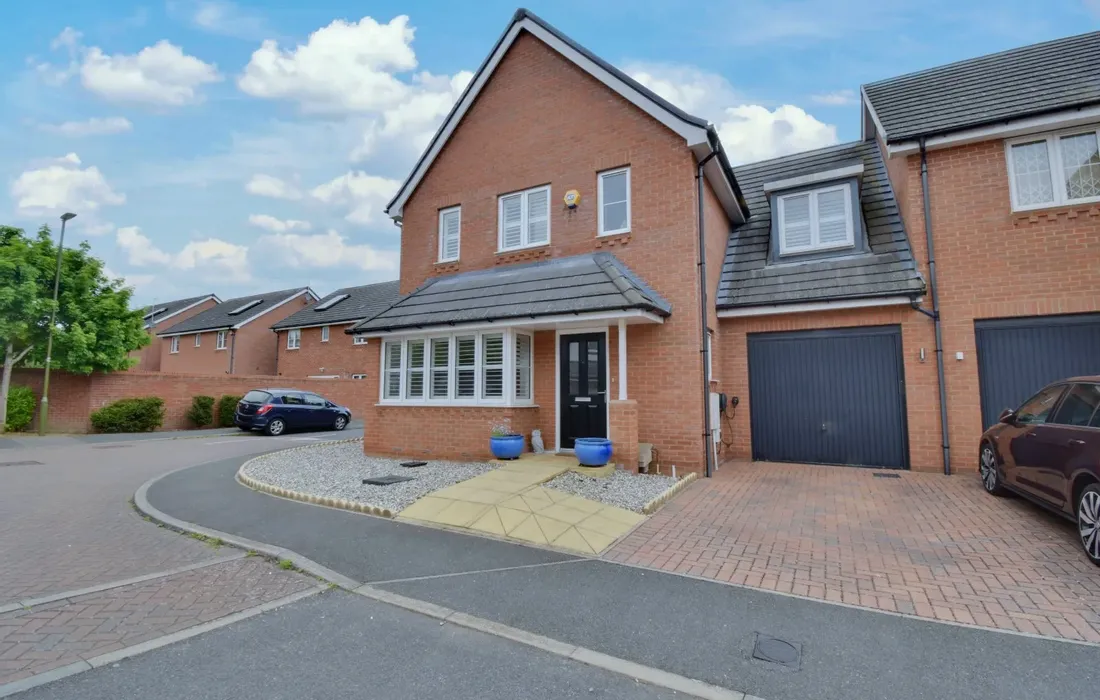 4 bedroom house to rent