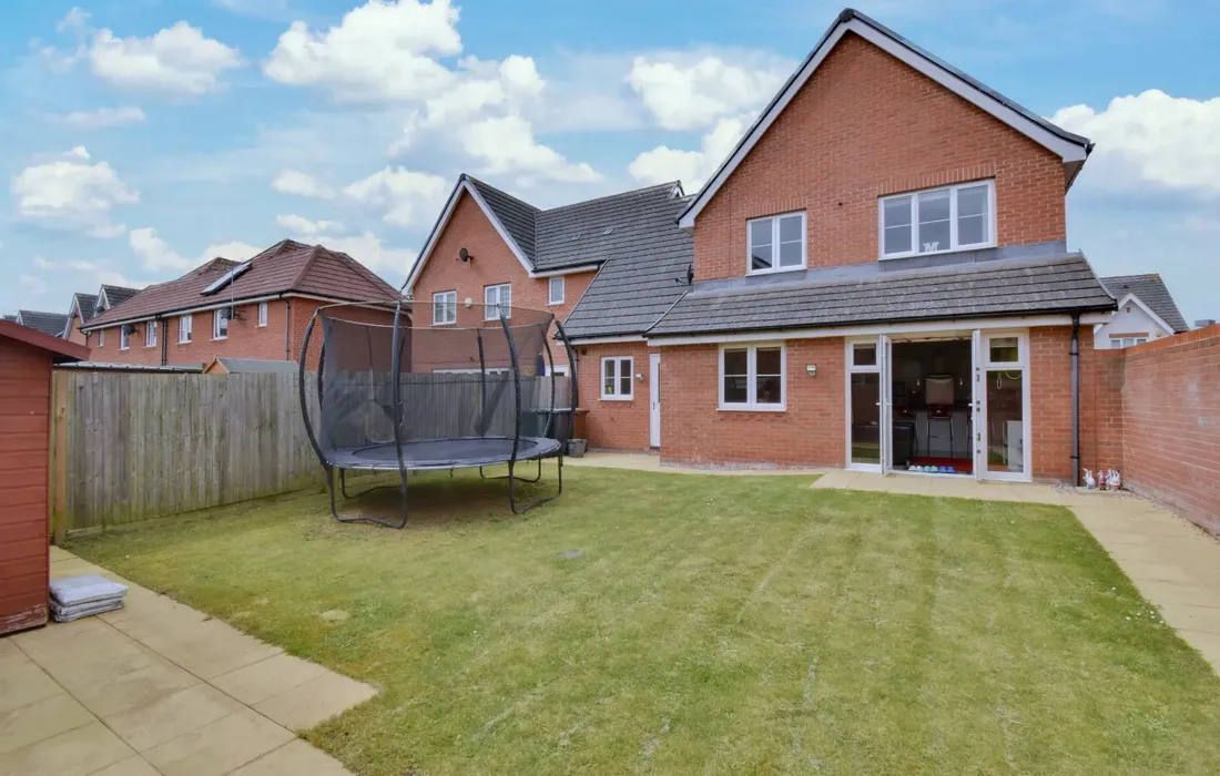 4 bedroom house to rent