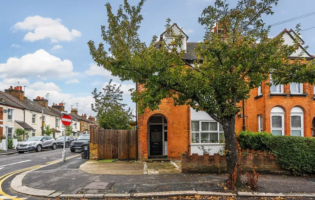 2 bedroom maisonette to rent