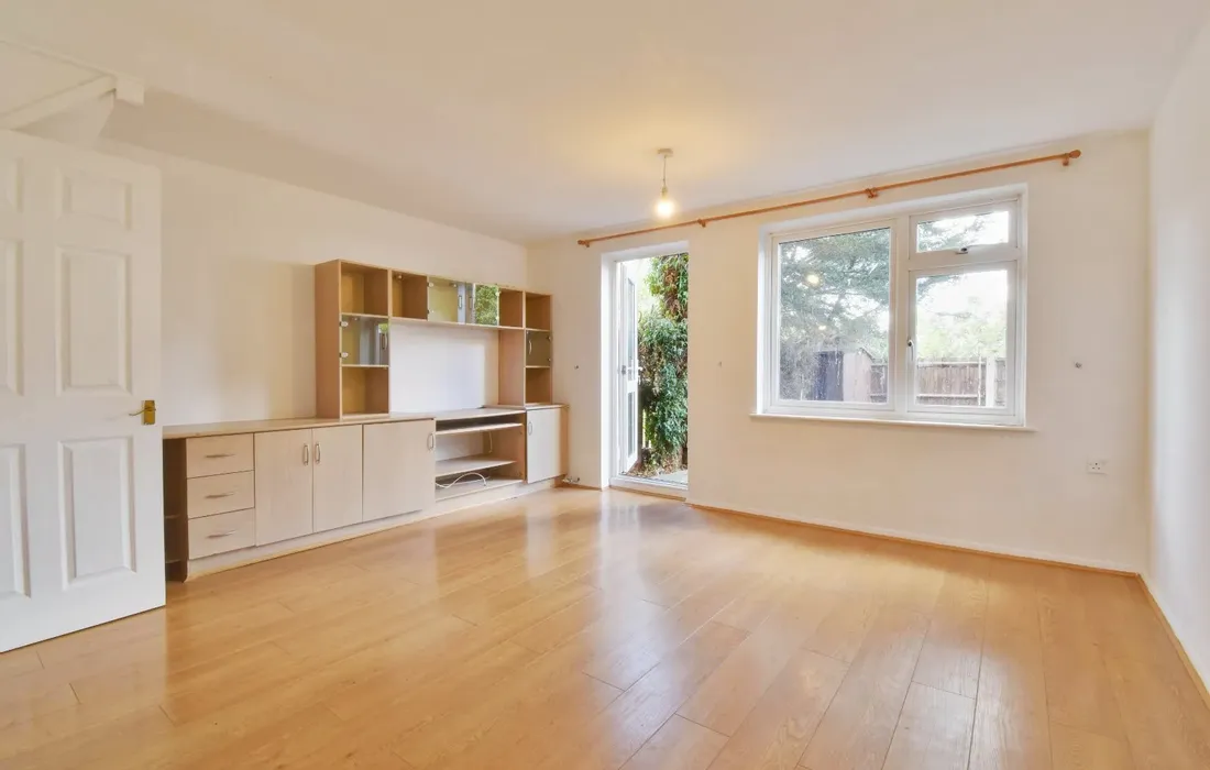 2 bedroom house to rent