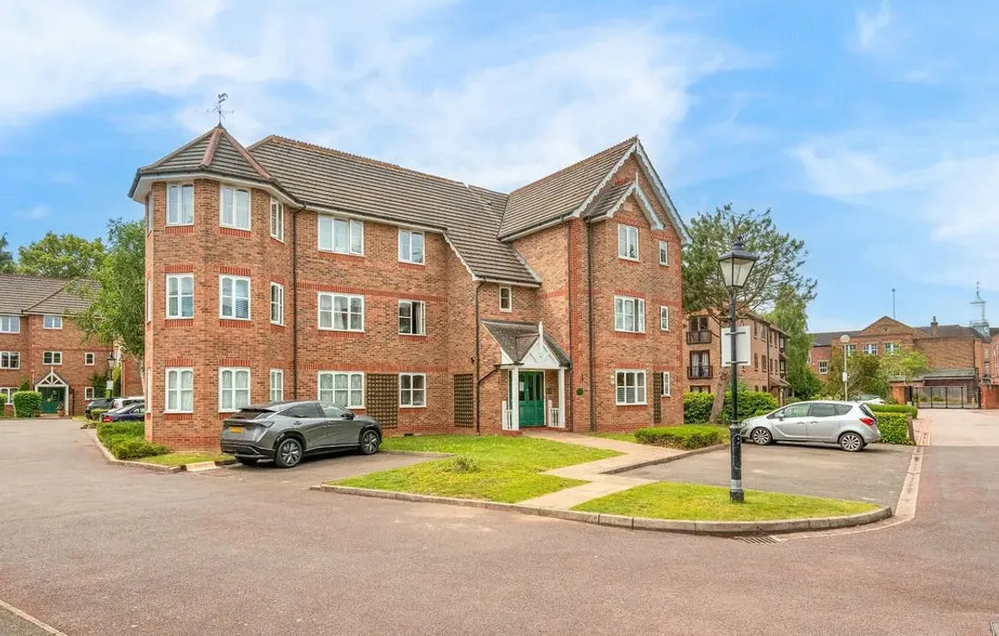 1 bedroom apartment for sale