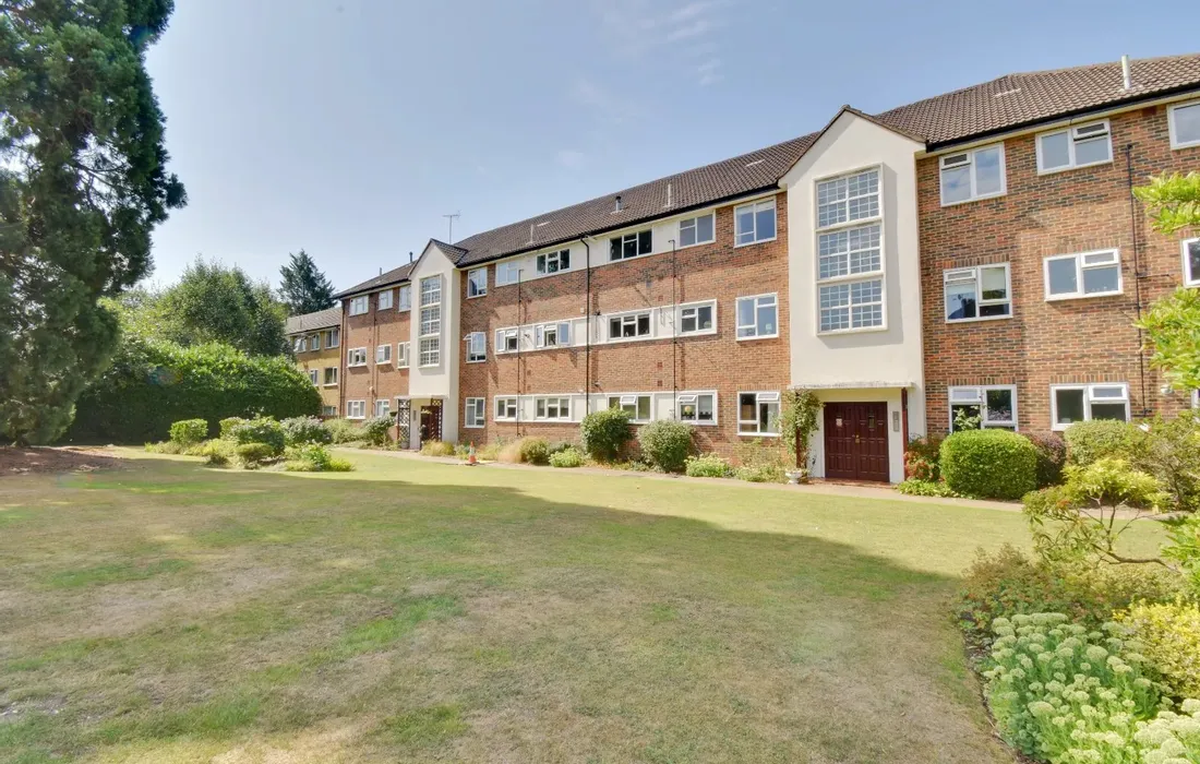 2 bedroom apartment to rent