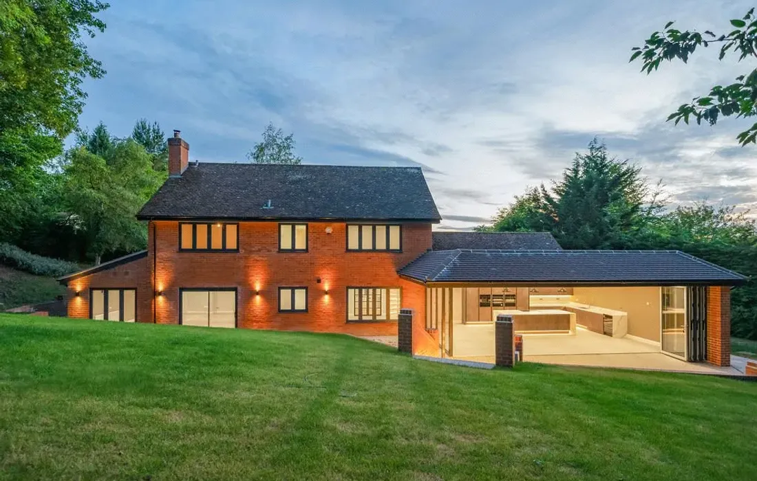 5 bedroom house for sale