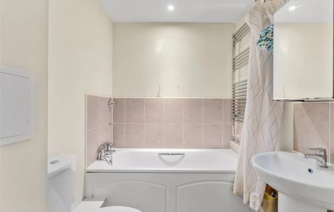 2 bedroom apartment for sale