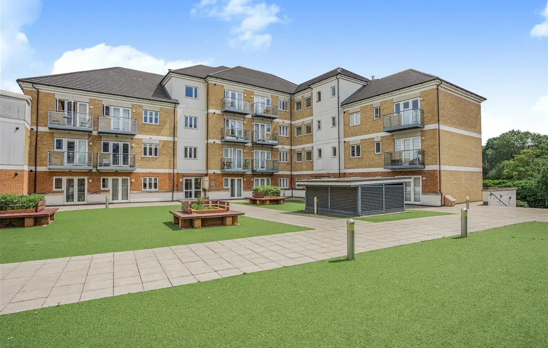 2 bedroom apartment for sale