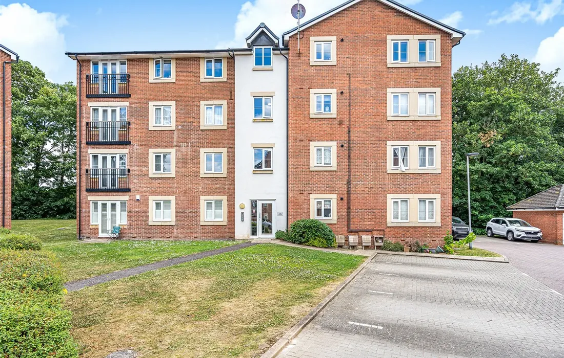 2 bedroom apartment for sale